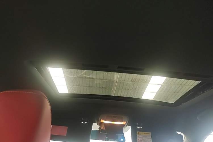 Used MG 5 2022 180 DVVT CVT Youth Luxury Edition Headliner