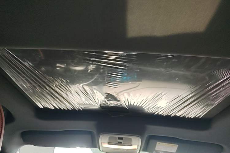 Used MG 5 2022 180 DVVT CVT Youth Luxury Edition Headliner