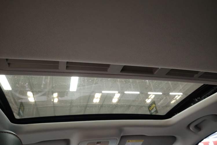 Used MG 5 2022 180 DVVT CVT Youth Luxury Edition Headliner