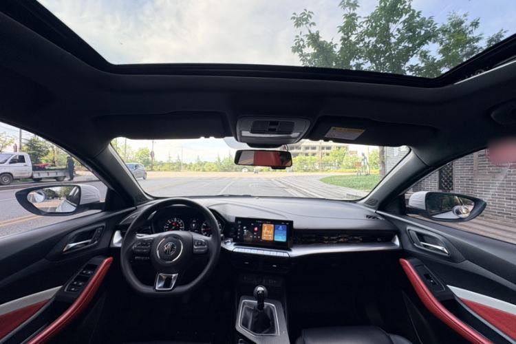 Used MG 5 2022 180 DVVT Manual Youth Luxury Edition Interior 1