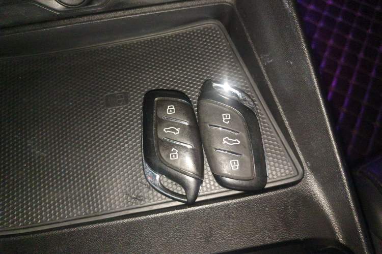 Used MG 5 2022 180 DVVT CVT Youth Luxury Edition Interior 1