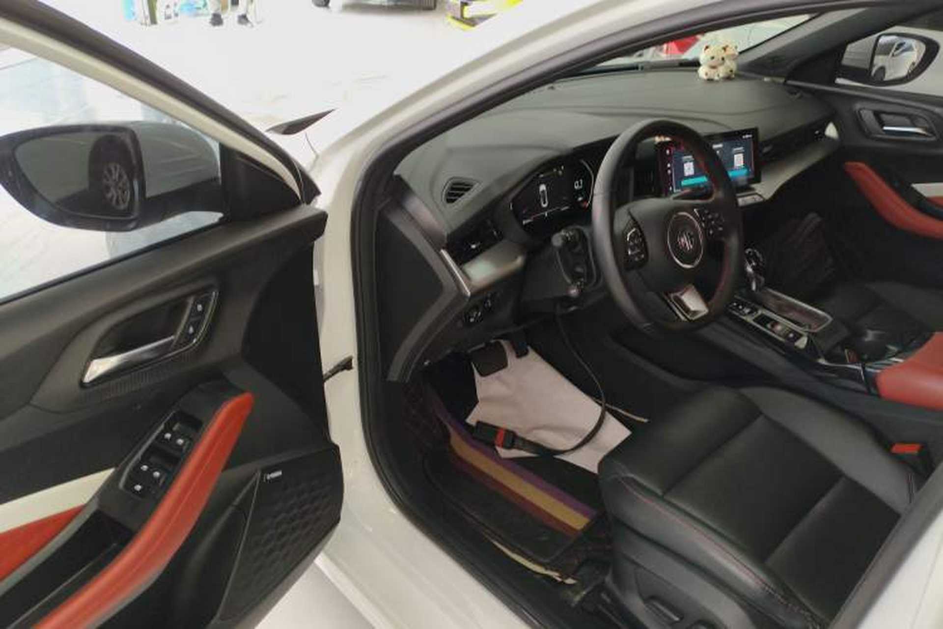 Used MG 5 2022 180 DVVT CVT Youth Flagship Edition Interior 3