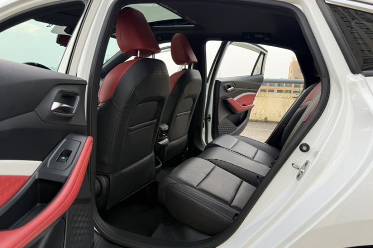 Used MG 5 2022 180 DVVT CVT Youth Luxury Edition Interior 3