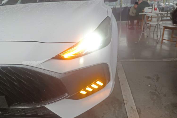 Used MG 5 2022 180 DVVT CVT Youth Luxury Edition Left Front Headlight