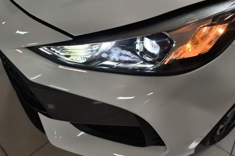 Used MG 5 2022 180 DVVT CVT Youth Style Edition Left Front Headlight