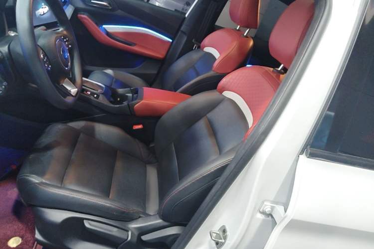 Used MG 5 2022 180 DVVT CVT Youth Luxury Edition Left Front Seat