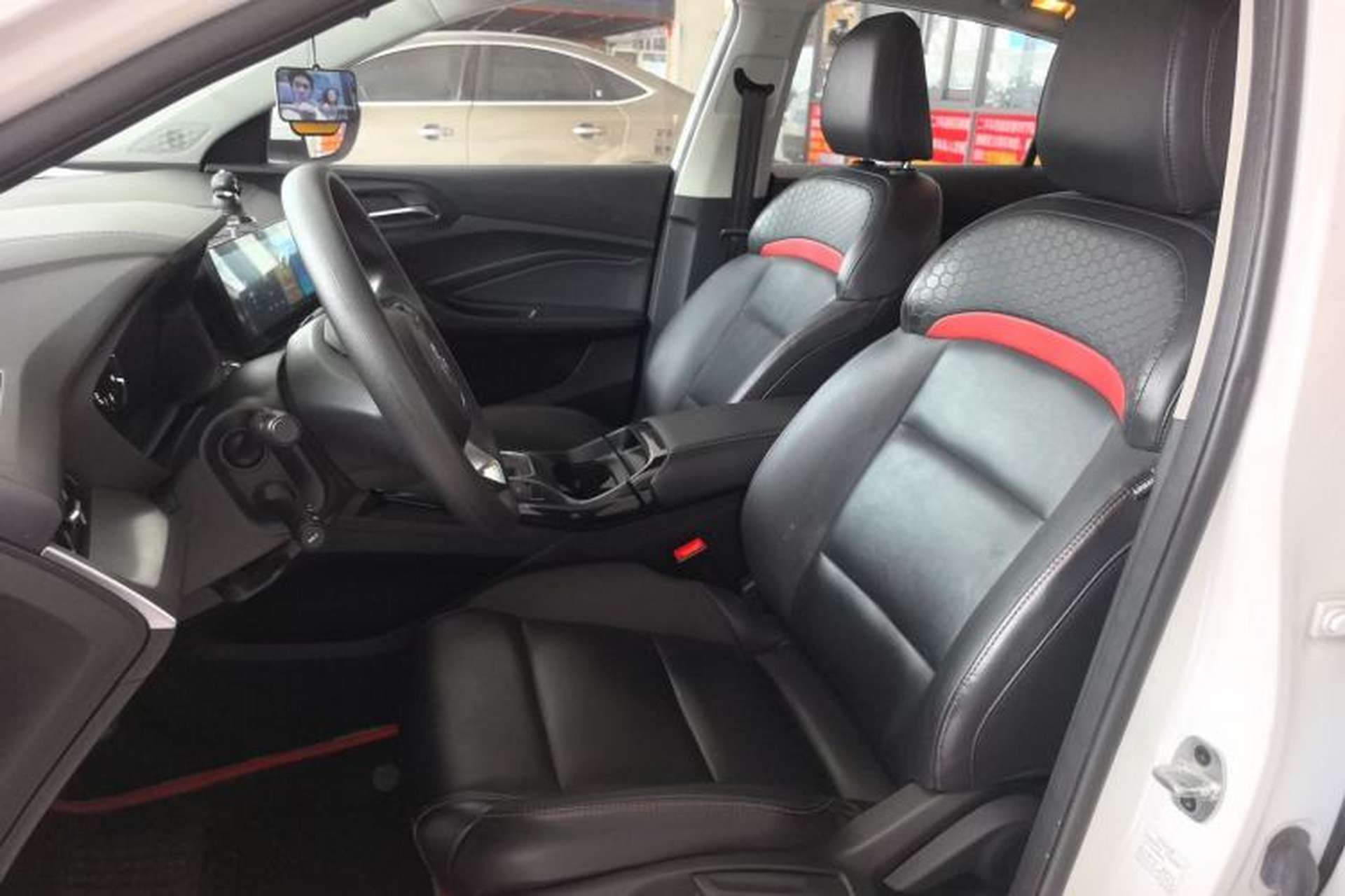 Used MG 5 2022 180 DVVT CVT Youth Style Edition Left Front Seat