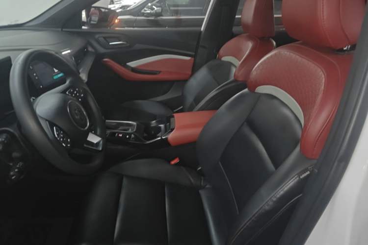 Used MG 5 2022 180 DVVT CVT Youth Luxury Edition Left Front Seat