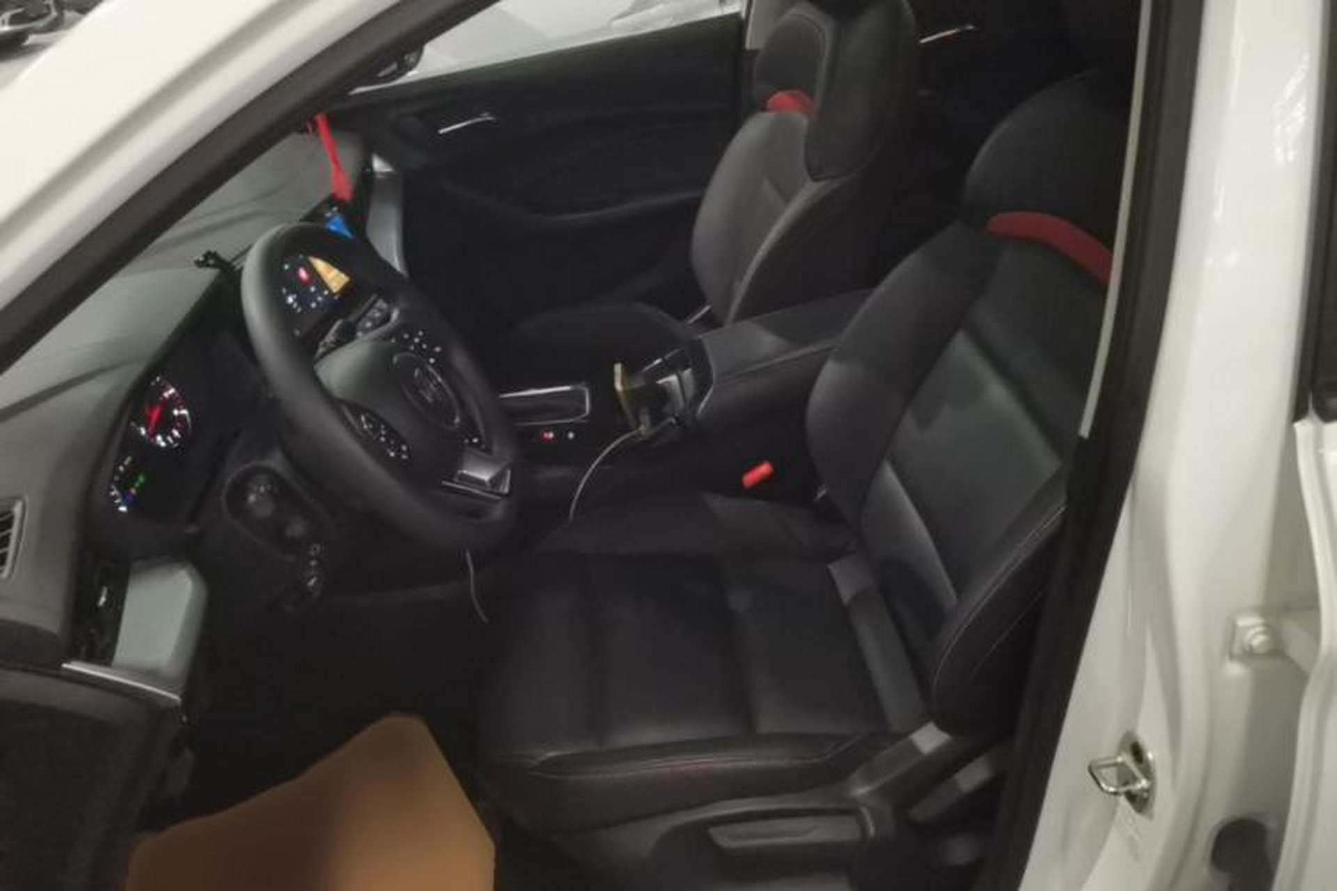 Used MG 5 2022 180 DVVT CVT Youth Style Edition Left Front Seat