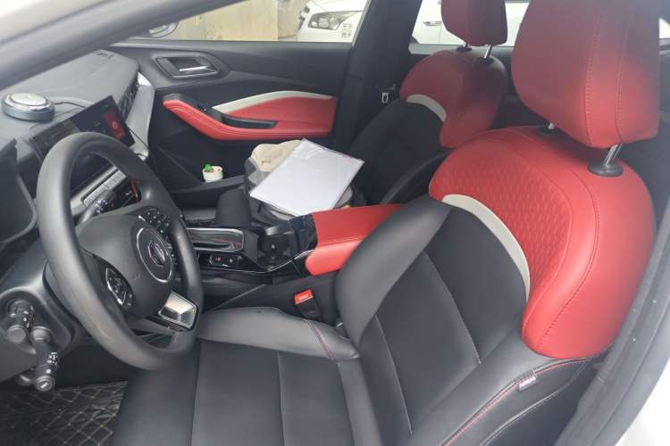 Used MG 5 2022 180 DVVT CVT Youth Luxury Edition Left Front Seat