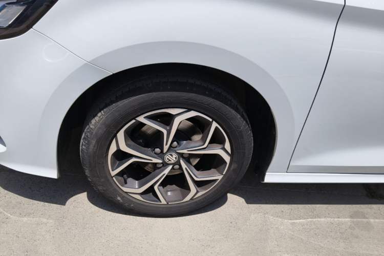 Used MG 5 2022 180 DVVT Manual Youth Style Edition Left Front Wheel Hub