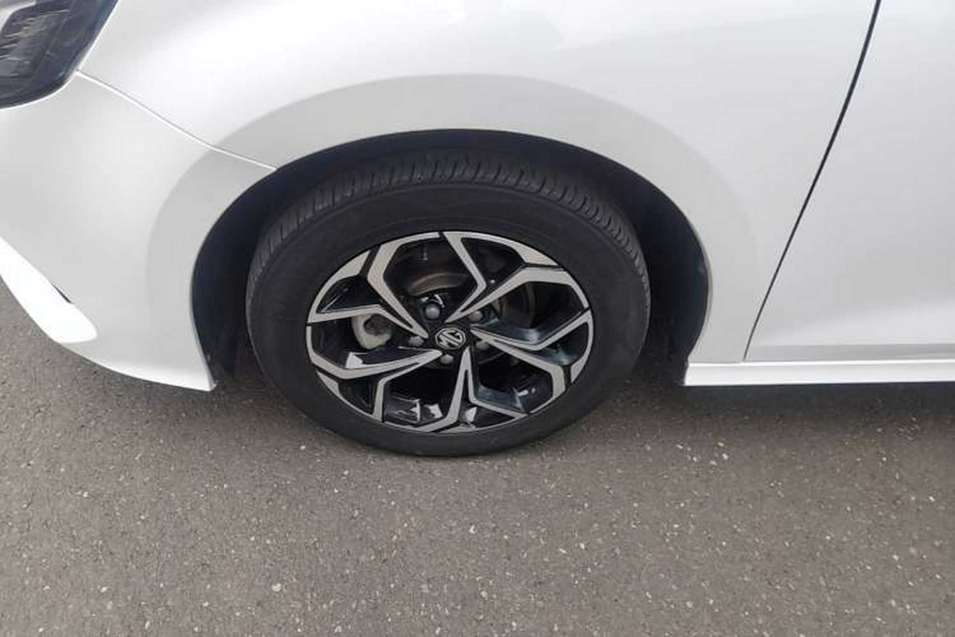 Used MG 5 2022 180 DVVT CVT Youth Luxury Edition Left Front Wheel Hub