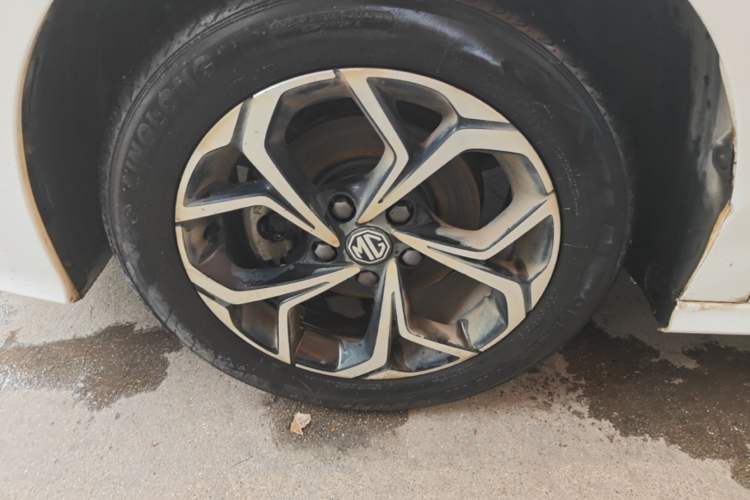 Used MG 5 2022 180 DVVT CVT Youth Luxury Edition Left Front Wheel Hub