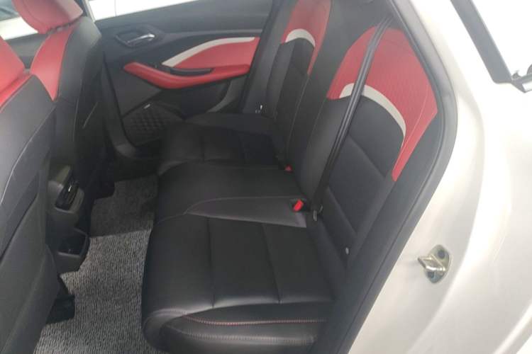 Used MG 5 2022 180 DVVT CVT Youth Flagship Edition Left Rear Seat