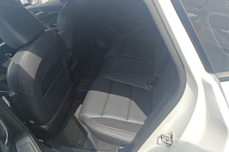 Used MG 5 2022 180 DVVT CVT Youth Flagship Edition Left Rear Seat