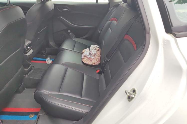 Used MG 5 2022 180 DVVT CVT Youth Luxury Edition Left Rear Seat
