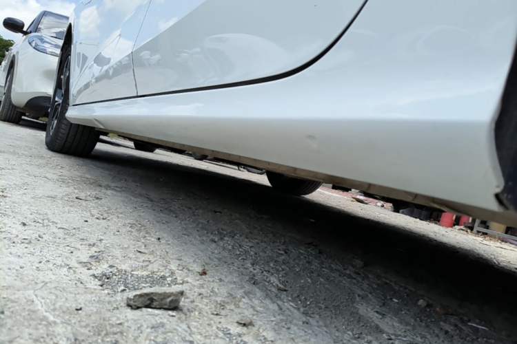 Used MG 5 2022 180 DVVT CVT Youth Style Edition Left Side Sill
