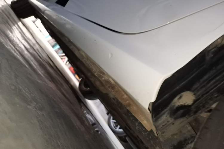 Used MG 5 2022 180 DVVT CVT Youth Luxury Edition Left Side Sill