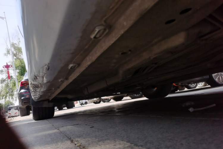 Used MG 5 2022 180 DVVT CVT Youth Luxury Edition Left Side Sill