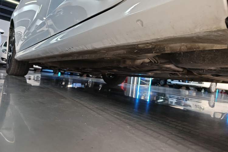 Used MG 5 2022 180 DVVT CVT Youth Flagship Edition Left Side Sill