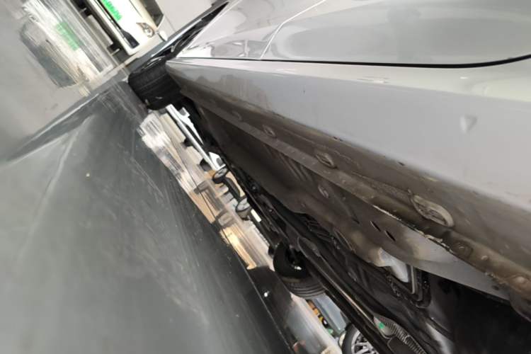 Used MG 5 2022 180 DVVT CVT Youth Luxury Edition Left Side Sill