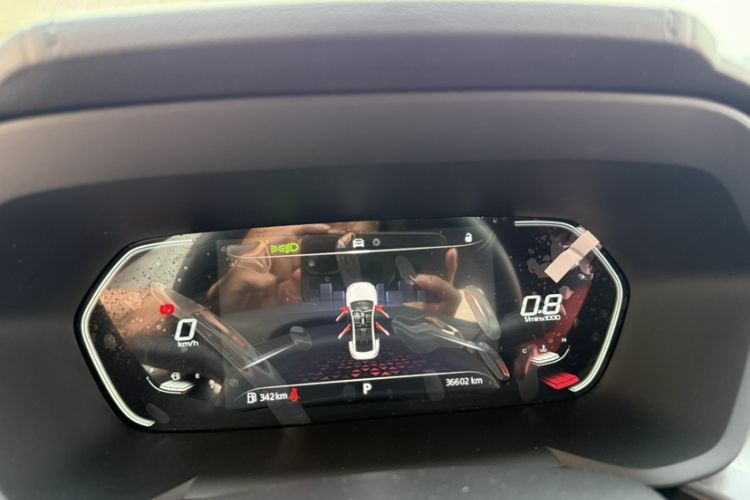 Used MG 5 2022 180 DVVT CVT Youth Luxury Edition Odometer Close Up