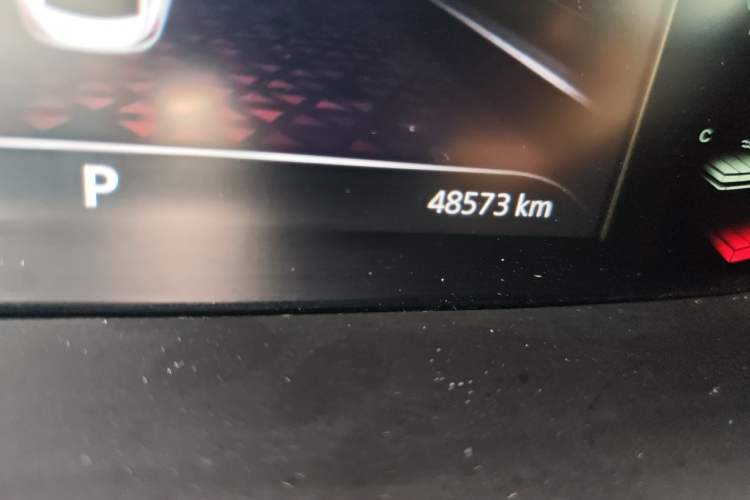 Used MG 5 2022 300TGI DCT Chao Yue Luxury Edition Odometer Close Up