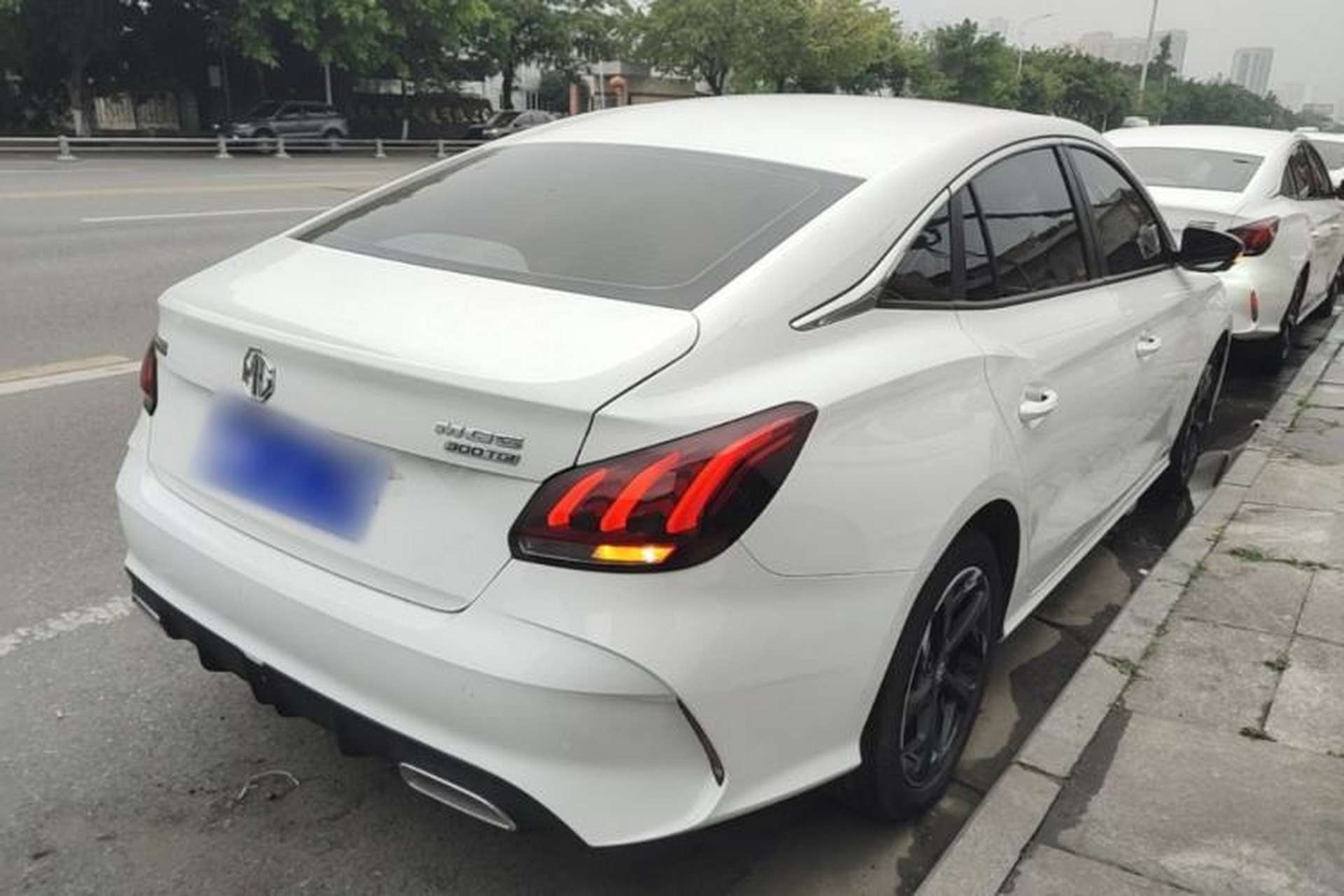 Used MG 5 2022 300TGI DCT Chao Yue Luxury Edition Rear Right 45 Deg
