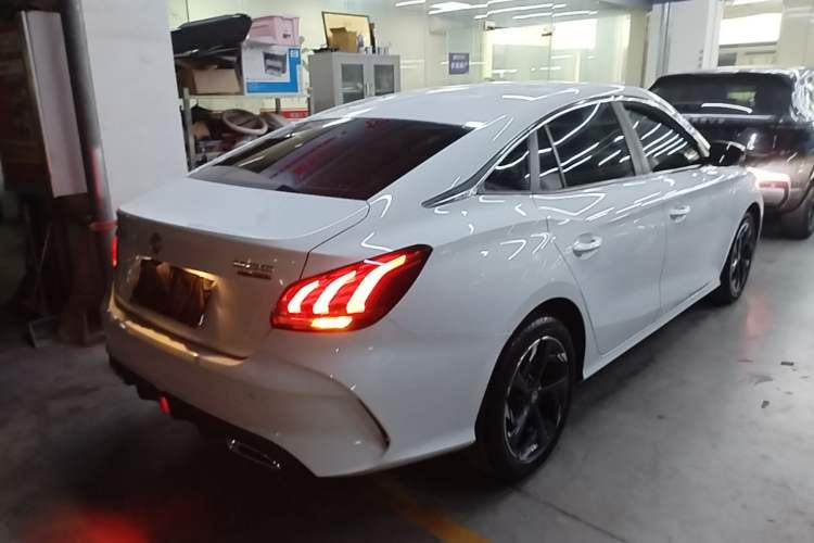 Used MG 5 2022 300TGI DCT Chao Yue Luxury Edition Rear Right 45 Deg