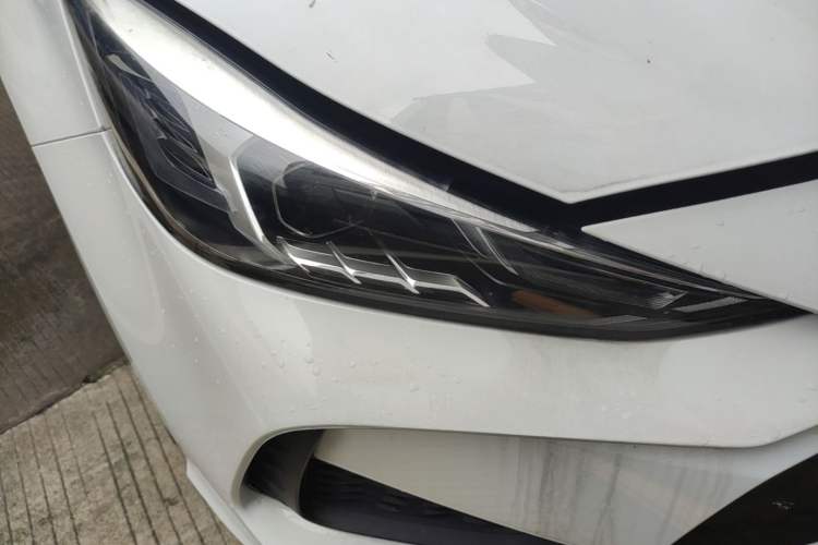 Used MG 5 2022 300TGI DCT Chao Yue Luxury Edition Right Front Headlight
