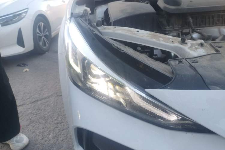 Used MG 5 2022 180 DVVT CVT Youth Flagship Edition Right Front Headlight
