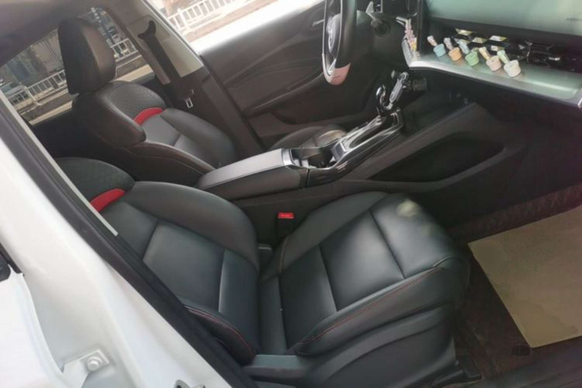Used MG 5 2022 180 DVVT CVT Youth Luxury Edition Right Front Seat