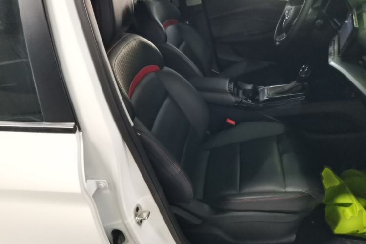 Used MG 5 2022 180 DVVT CVT Youth Luxury Edition Right Front Seat