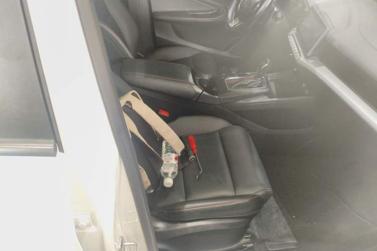 Used MG 5 2022 180 DVVT CVT Youth Style Edition Right Front Seat