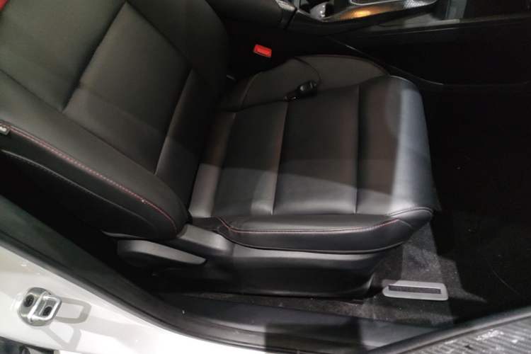 Used MG 5 2022 180 DVVT CVT Youth Style Edition Right Front Seat