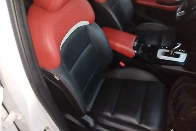 Used MG 5 2022 300TGI DCT Chao Yue Luxury Edition Right Front Seat