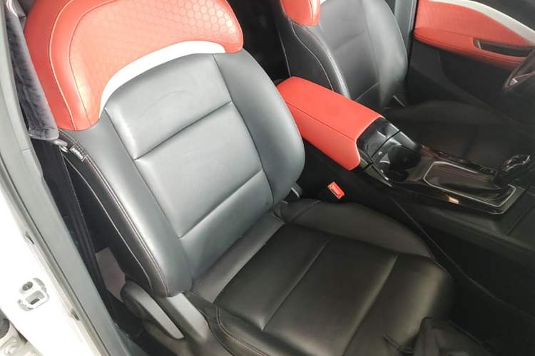 Used MG 5 2022 180 DVVT CVT Youth Luxury Edition Right Front Seat