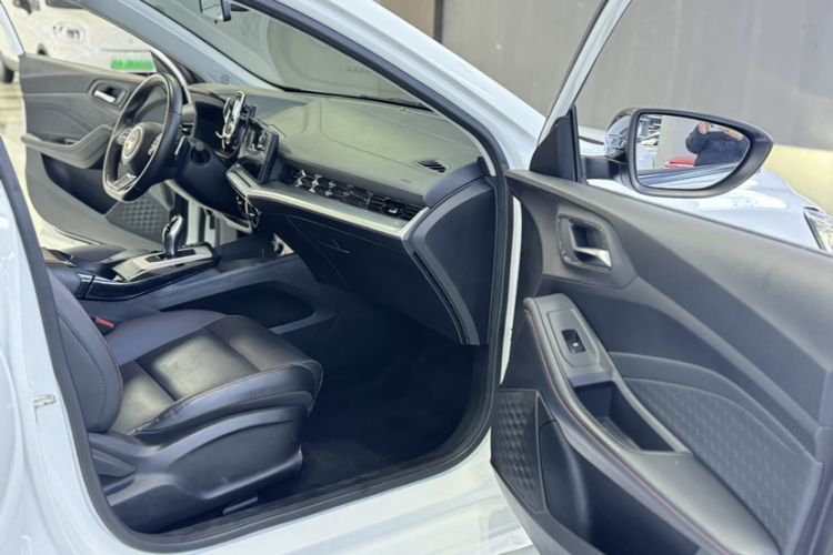 Used MG 5 2022 300TGI DCT Chao Yue Luxury Edition Right Front Seat