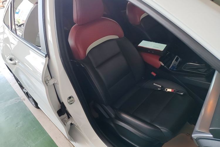 Used MG 5 2022 180 DVVT CVT Youth Luxury Edition Right Front Seat