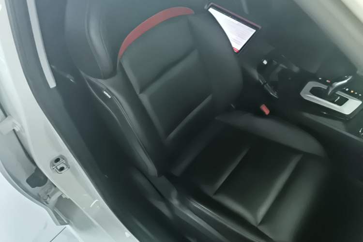 Used MG 5 2022 300TGI DCT Chao Yue Luxury Edition Right Front Seat