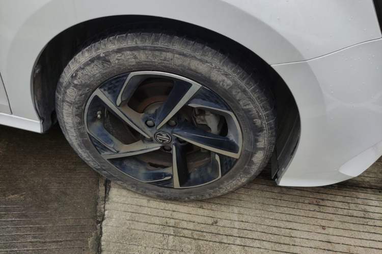Used MG 5 2022 300TGI DCT Chao Yue Luxury Edition Right Front Wheel Hub