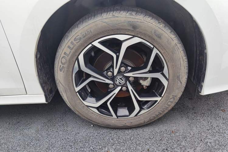 Used MG 5 2022 180 DVVT CVT Youth Luxury Edition Right Front Wheel Hub