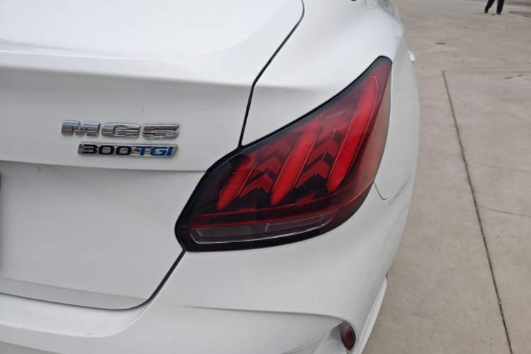 Used MG 5 2022 300TGI DCT Chao Yue Luxury Edition Right Rear Taillight