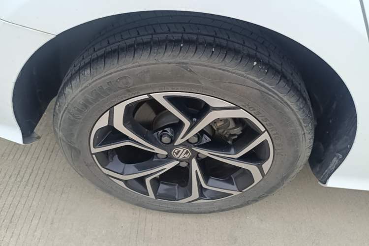 Used MG 5 2022 180 DVVT CVT Youth Luxury Edition Right Rear Wheel Hub