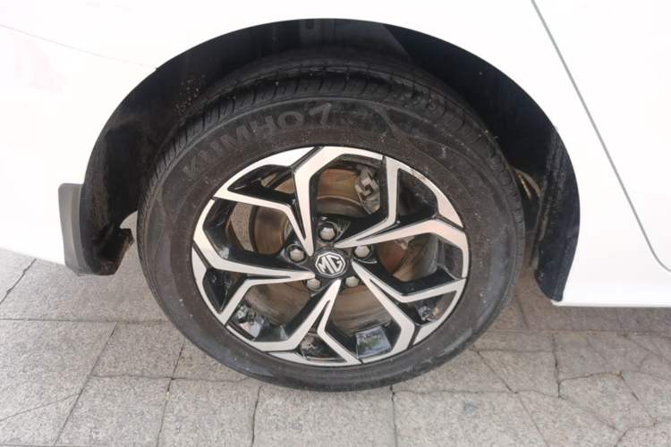 Used MG 5 2022 180 DVVT CVT Youth Luxury Edition Right Rear Wheel Hub