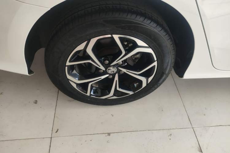 Used MG 5 2022 180 DVVT CVT Youth Style Edition Right Rear Wheel Hub