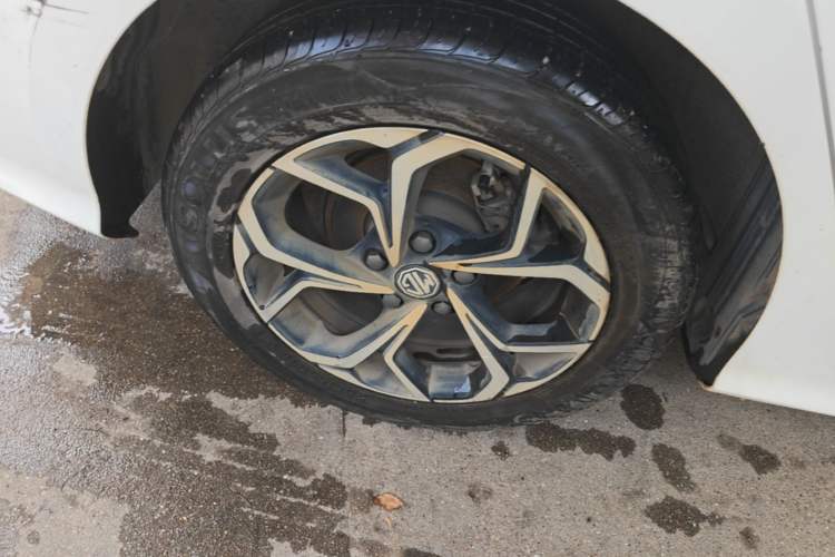 Used MG 5 2022 180 DVVT CVT Youth Luxury Edition Right Rear Wheel Hub