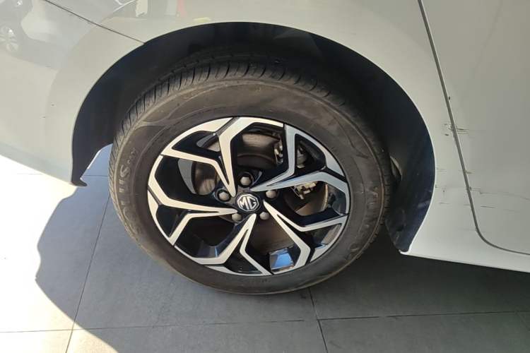 Used MG 5 2022 180 DVVT CVT Youth Luxury Edition Right Rear Wheel Hub