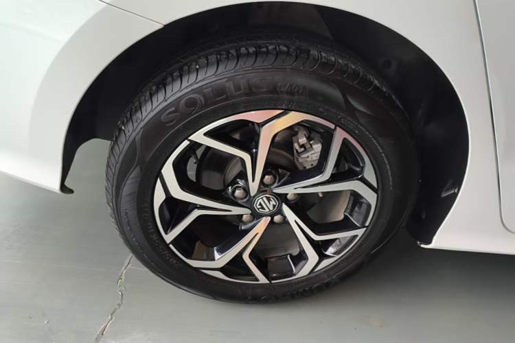 Used MG 5 2022 180 DVVT CVT Youth Luxury Edition Right Rear Wheel Hub