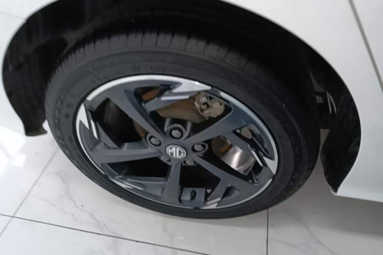 Used MG 5 2022 300TGI DCT Chao Yue Luxury Edition Right Rear Wheel Hub